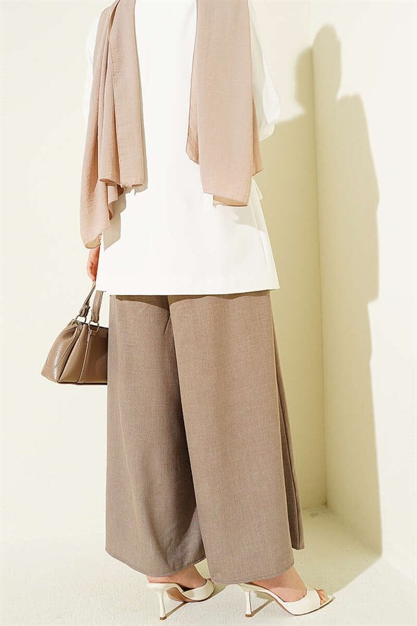 Oversize Trousers with Elastic Waistband, Mink Color