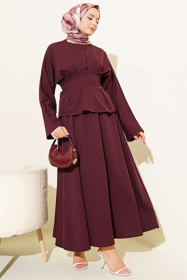 2 Piece Set with belted skirt and darts, plum color.