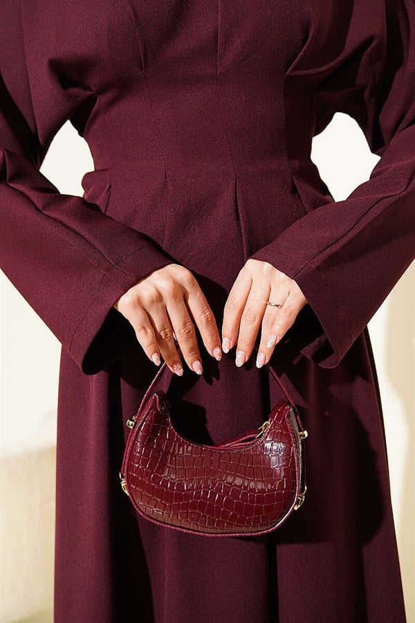 2 Piece Set with belted skirt and darts, plum color.