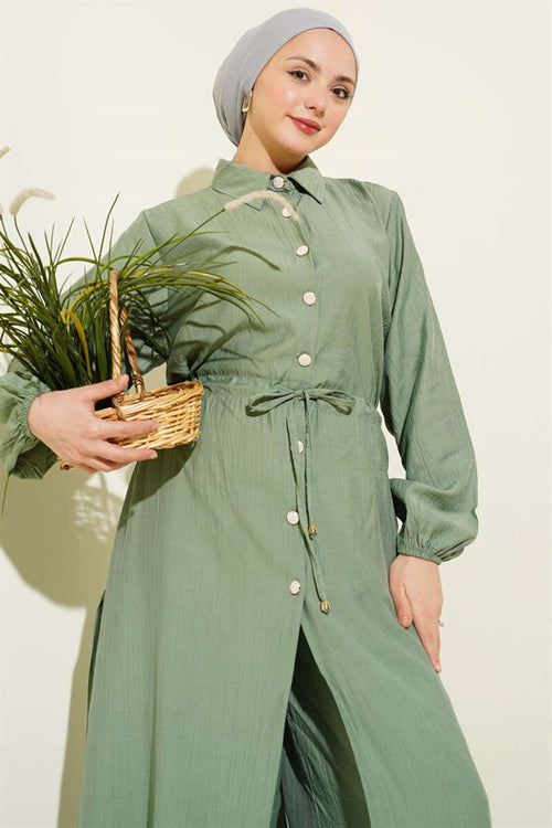 2 Piece Set with buttoned long tunic and tunnel waist, light green.