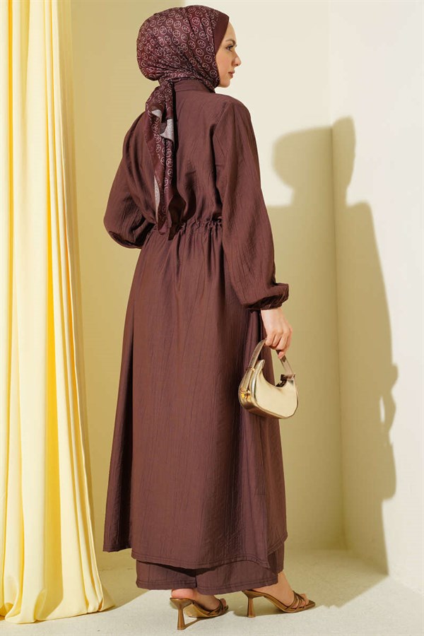 2 Piece Set in coffee color: Long tunic with buttoned waist and tunnel detail.