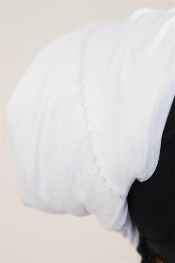 White Underscarf