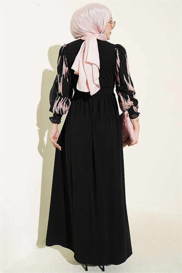 Ankle-Sized Embroidered Dress in Powder Pink