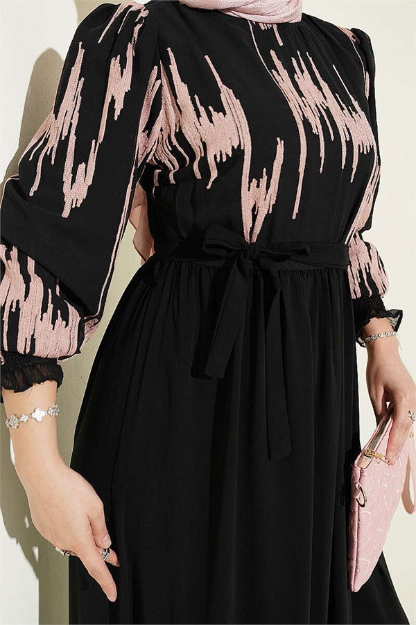 Ankle-Sized Embroidered Dress in Powder Pink