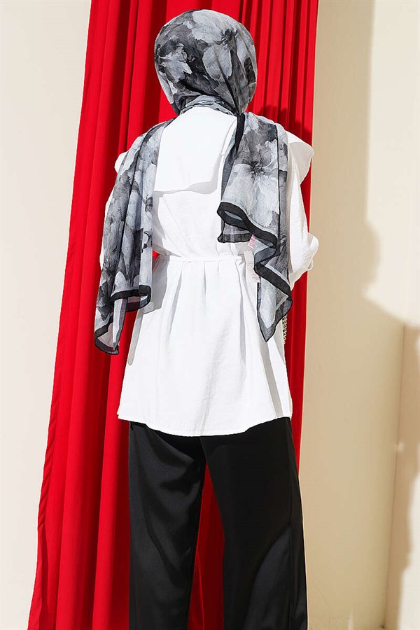 White Sailor Collar Shirt with Ankle Drawstring