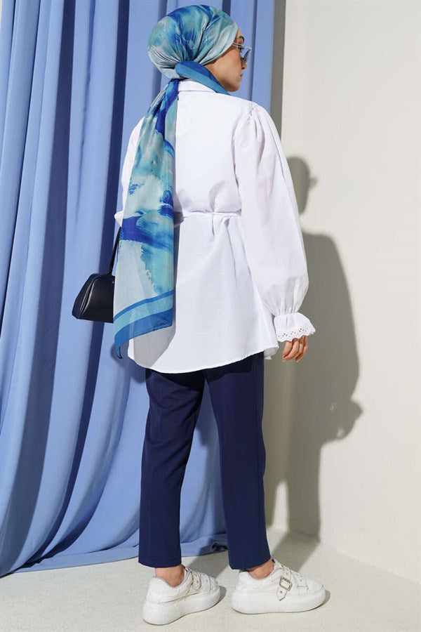 White Shirt with Elastic Cuffs and Lace Detail