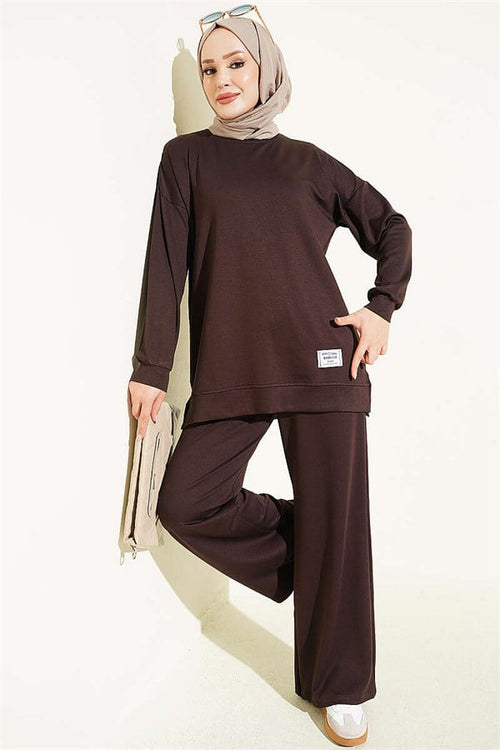 2 Piece Set with Crew Neck Emblem, Coffee