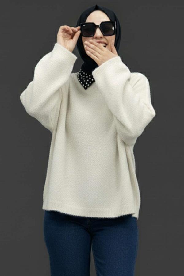 Crew Neck Basic Bearded Sweater White