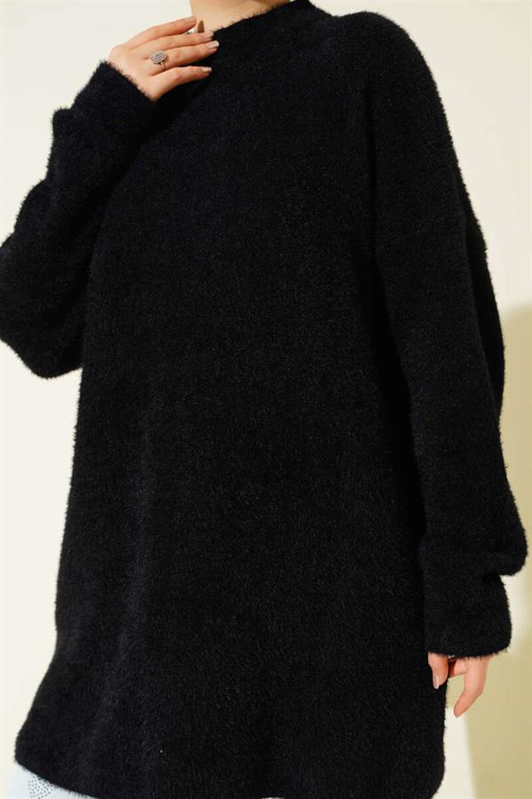 Crew Neck Beard Detailed Sweater Black