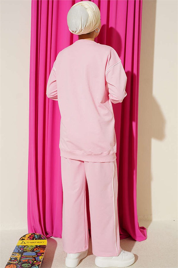 Pink Two-Piece Set with Crew Neck and Striped Detail