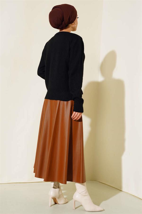 Crew Neck Knitted Sweater Black