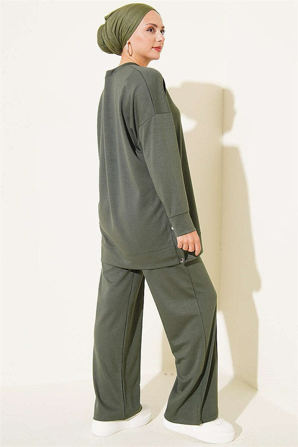 Crew Neck 2 Piece Set with Metal Buttons on the Sides, Khaki