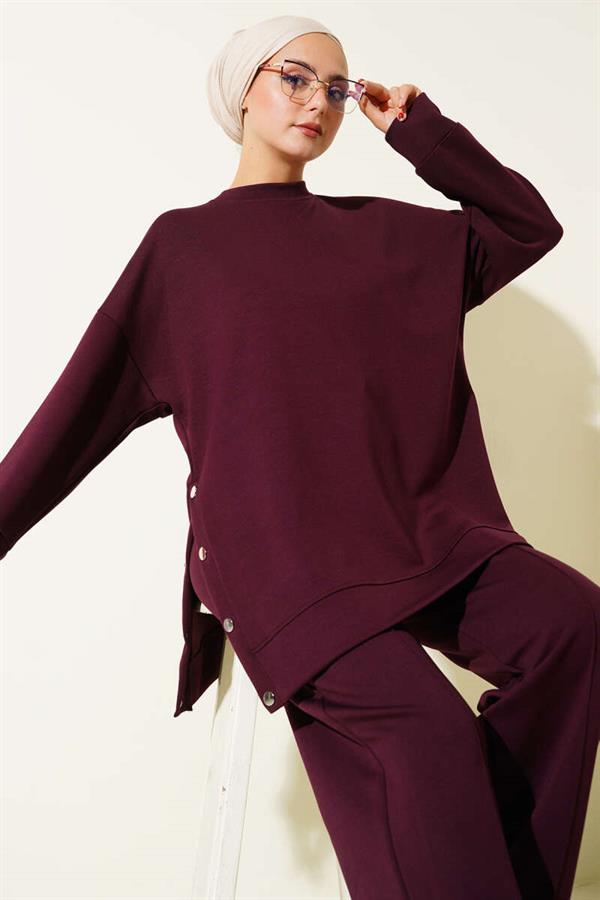 Crew Neck 2 Piece Set with Metal Buttons on the Sides, Plum