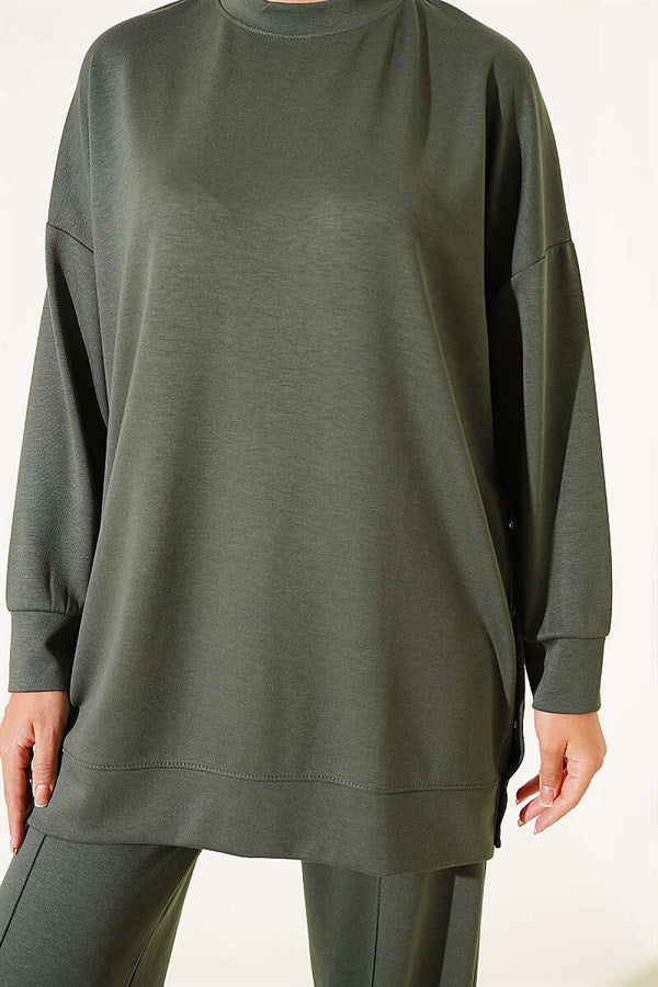 Crew Neck 2 Piece Set with Metal Buttons on the Sides, Khaki