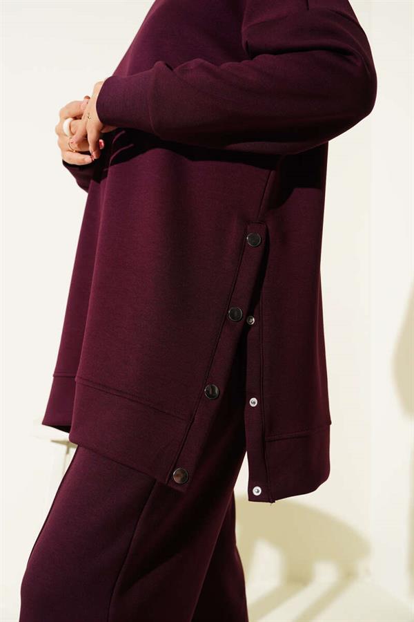 Crew Neck 2 Piece Set with Metal Buttons on the Sides, Plum