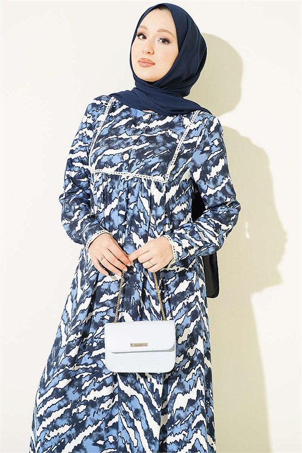 Wide-Sleeved, Lace-Depth Belmando Dress in Navy Blue