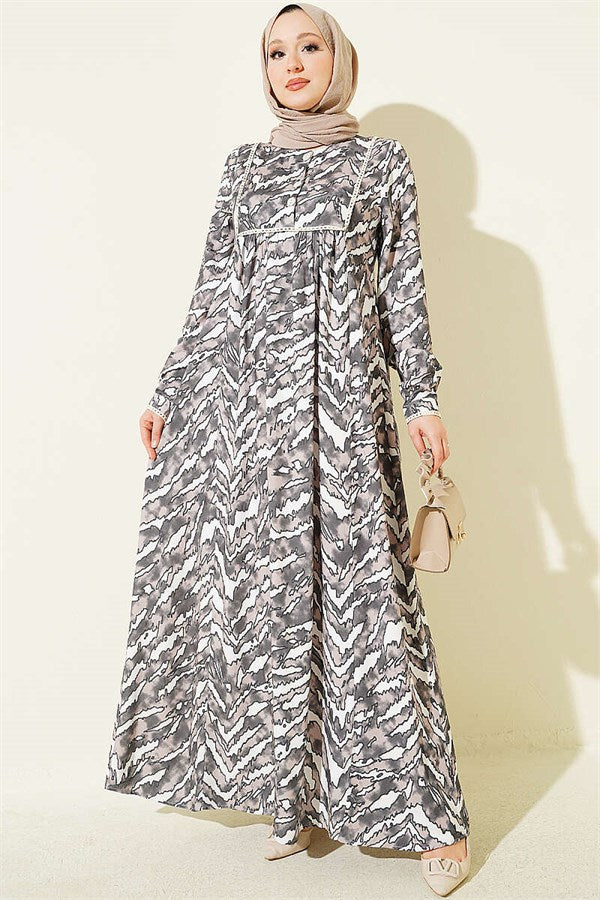Wide-Sleeved, Lace-Depth Belmando Dress in Mink Color