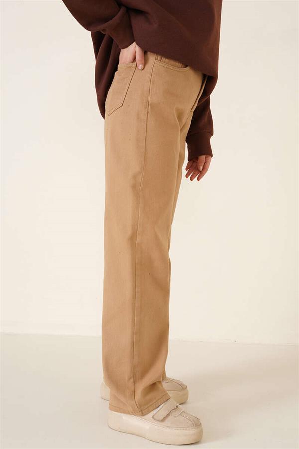 Straight Leg Latte Jeans