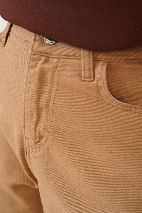 Straight Leg Latte Jeans