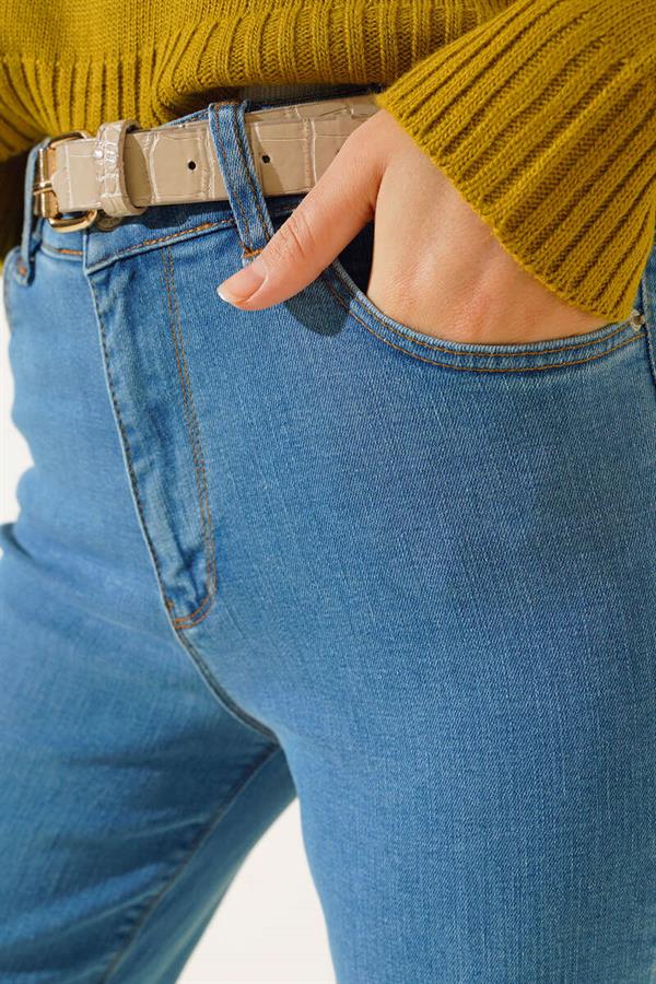Straight Leg Ripped Jeans Light Blue