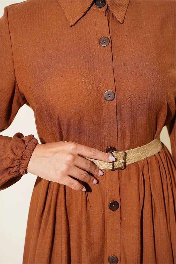 Full-length dress with dart detail, tan.