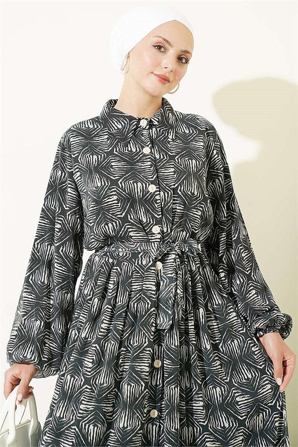 Full-Length Buttoned Dress with Pattern Detail, Emerald Green