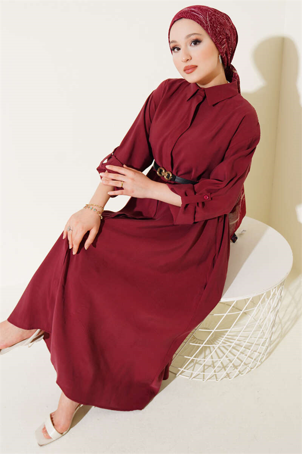 Button-Down Belted Basic Dress in Burgundy