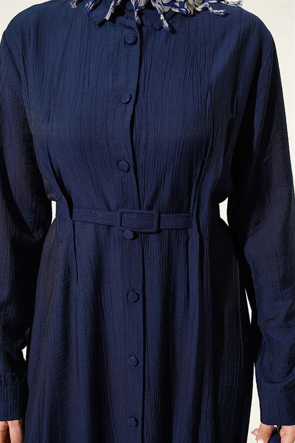 Full-length button-down dress with darts and belt, navy blue.