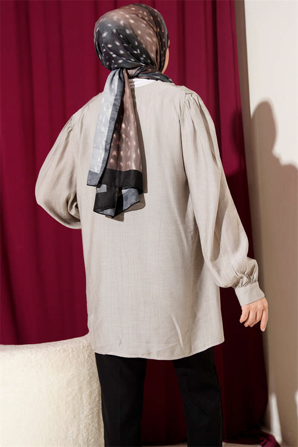British Button-Down V-Neck Shirt Grey