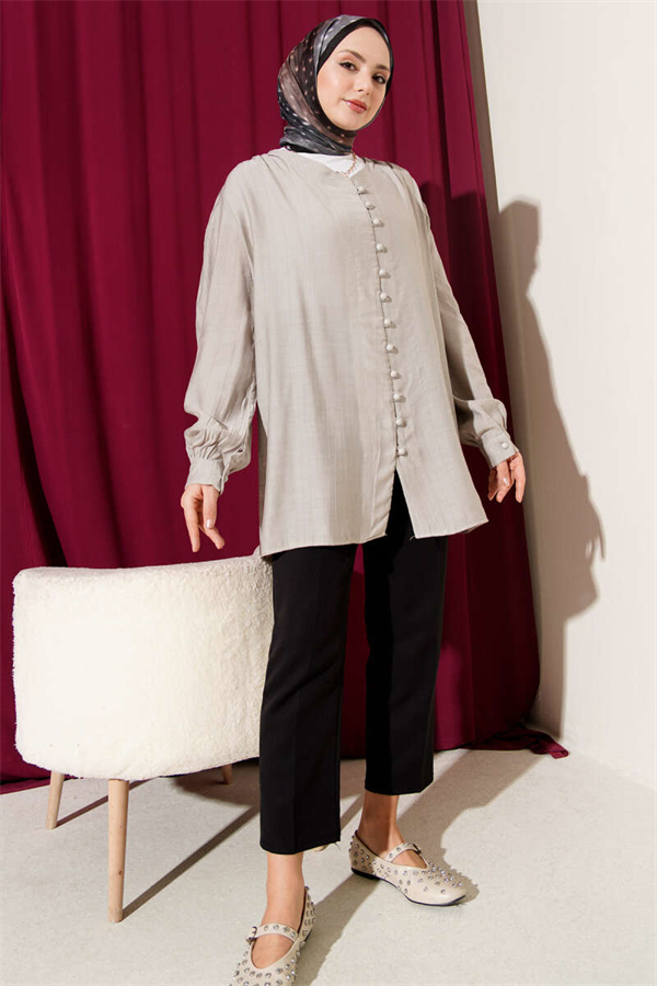 British Button-Down V-Neck Shirt Grey