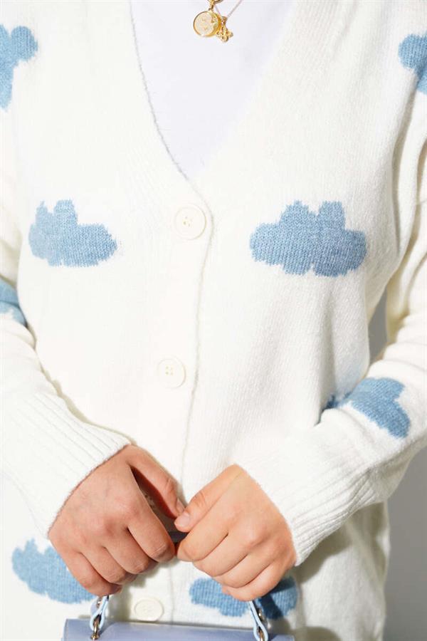 Cloud Patterned Buttoned Knit Cardigan in Ecru