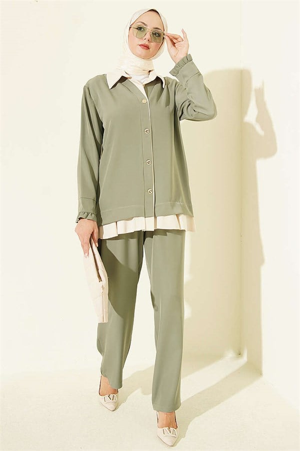 Gathered Detail 2 Piece Set in Light Green