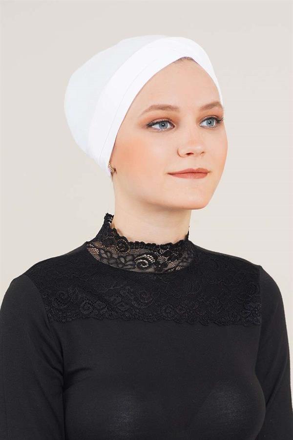 Cross Banded Ecru Bonnet