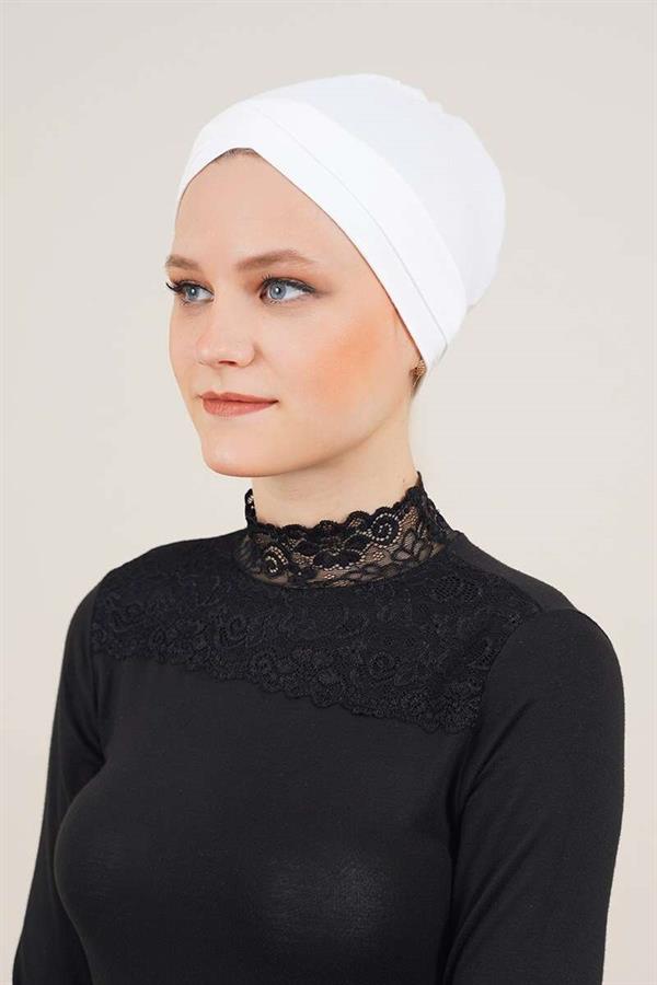 Cross Banded Ecru Bonnet