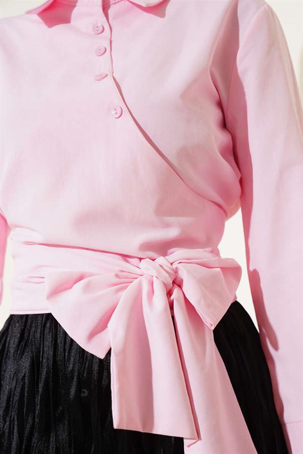 Short Shirt with Cross Button-Up Detail in Pink