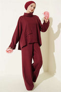 Cross-Neck Buttoned 2 Piece Set in Burgundy