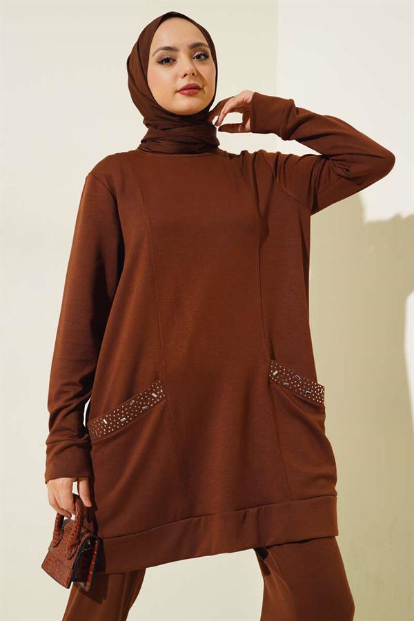 Two-Piece Brown Suit with Stone-Decorated Pocket