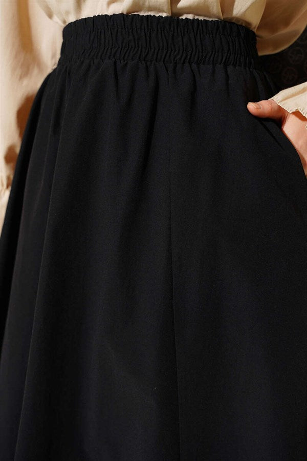 Black Straight Skirt with Pockets and Elastic Waist