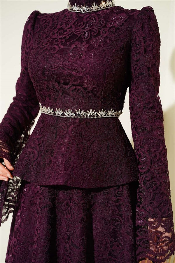 Floral Lace Embellished Evening 2 Piece Set in Purple