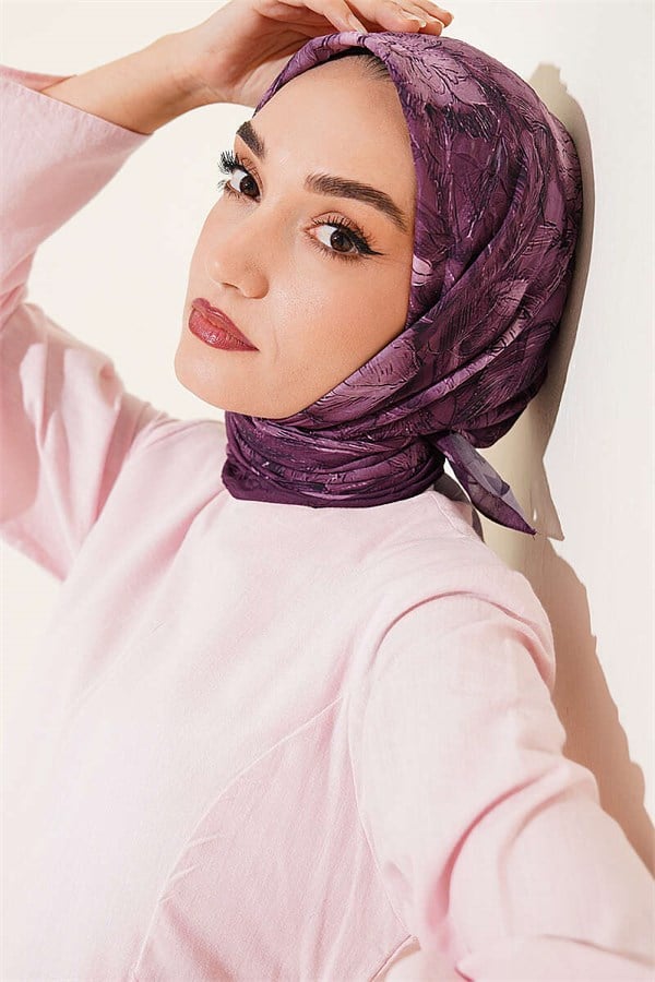 Floral Patterned Bamboo Knit Scarf Magenta