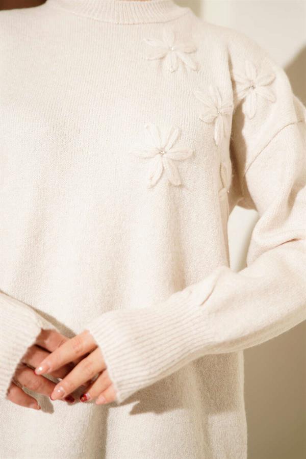 Flower Detailed Soft Knit Tunic Stone