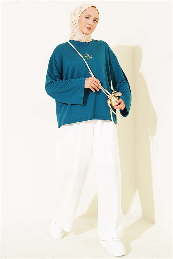 Flower Embroidered Loisha Blouse in Petroleum