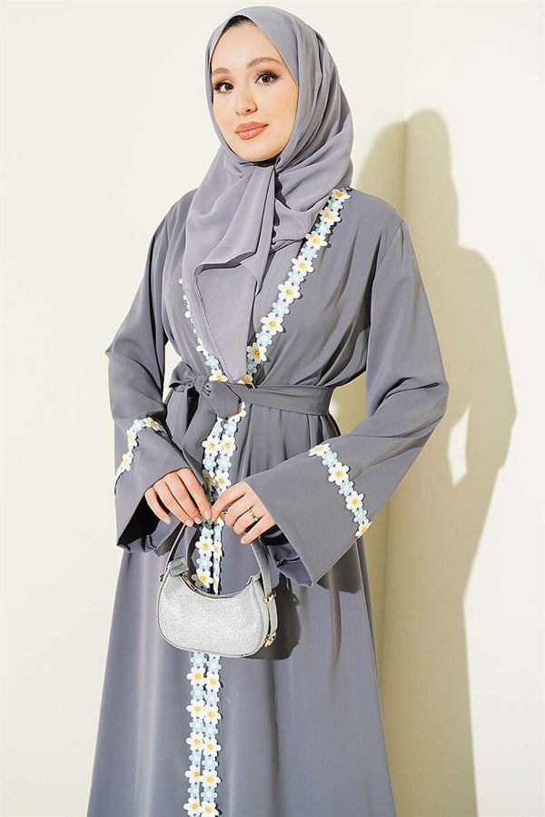 Gray Abaya with Floral Pattern and Belt