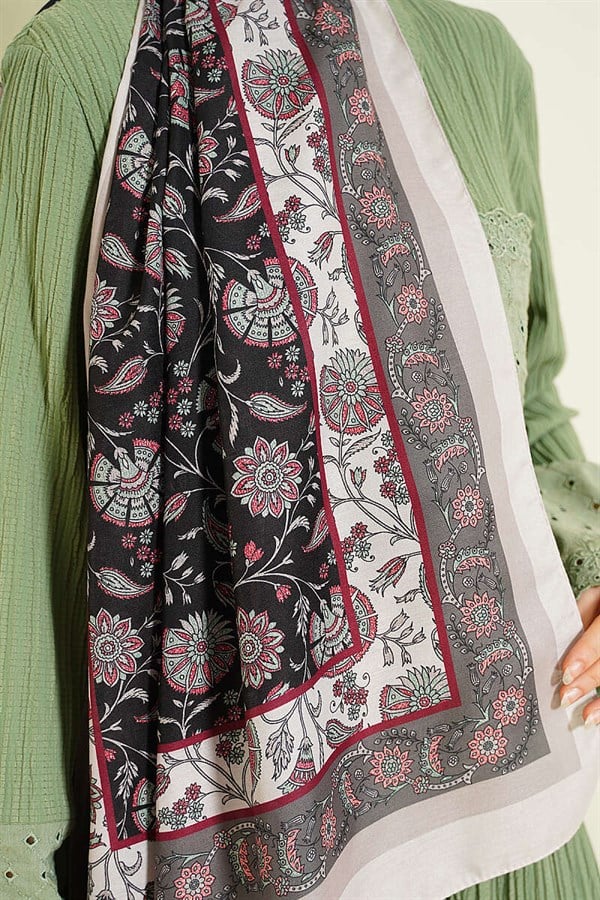 Soft Shawl with Floral Motif