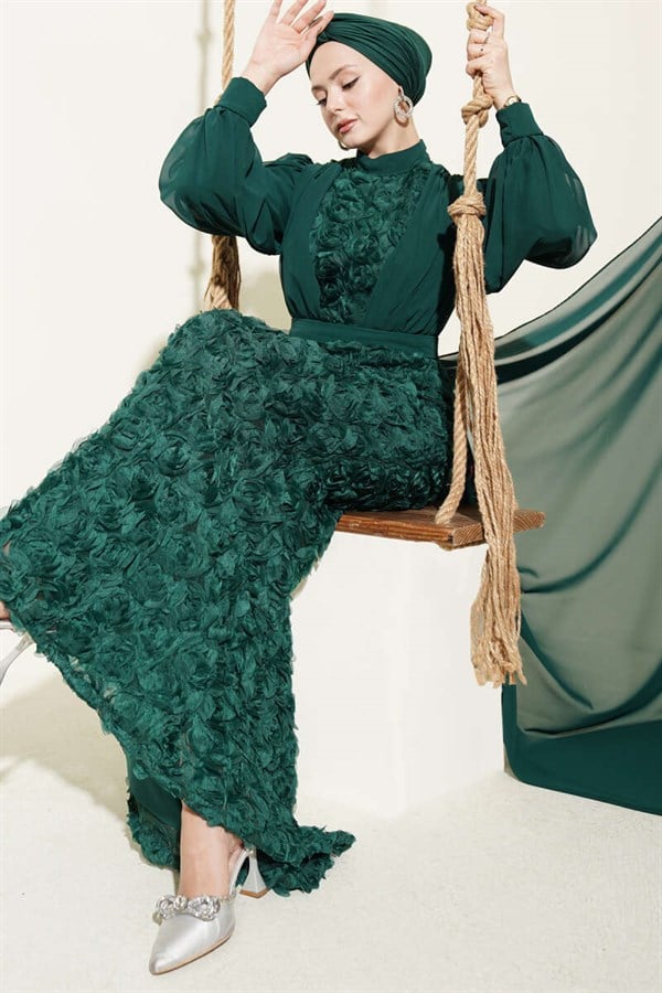 Emerald Green Evening Dress with Floral Patterned Tulle Cape