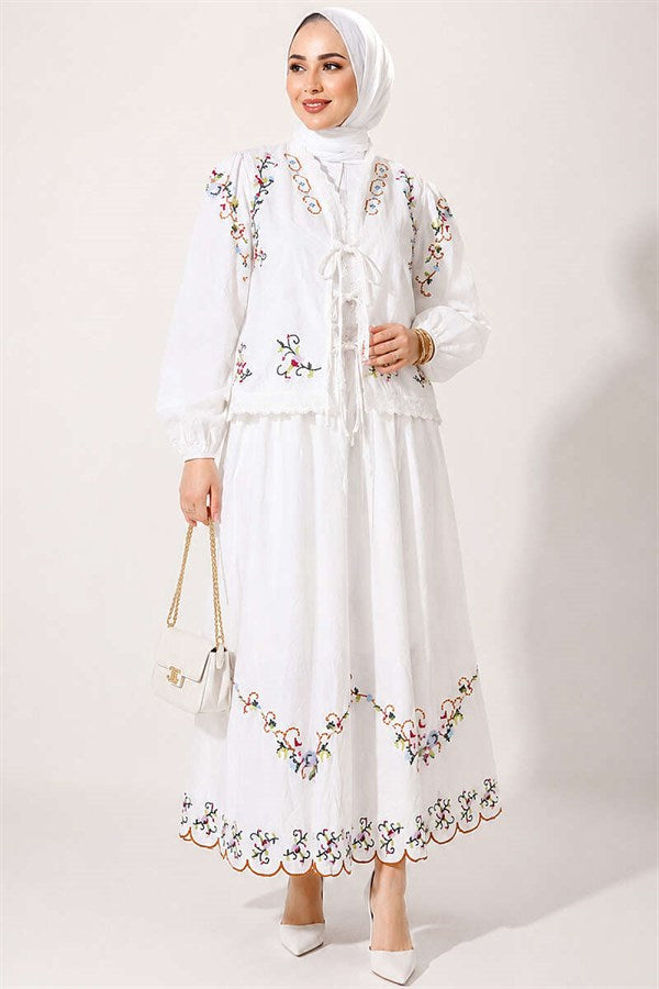 Two-Piece Set with Floral Embroidered Linen Skirt, White