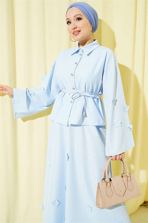 2 Piece Set with Floral Embellishment and Lace-Up Skirt, Blue