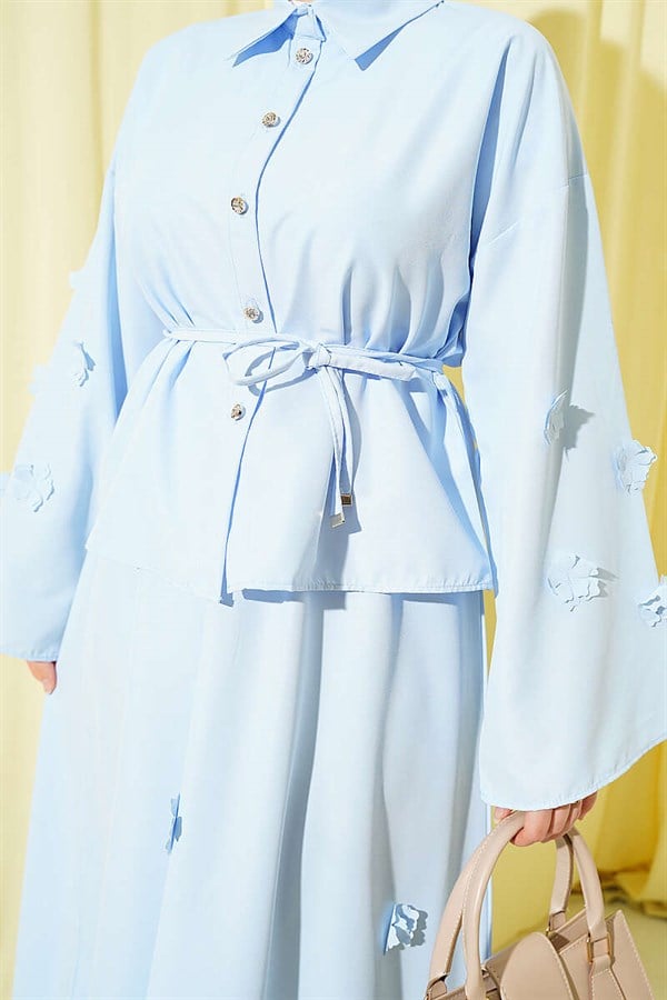 2 Piece Set with Floral Embellishment and Lace-Up Skirt, Blue
