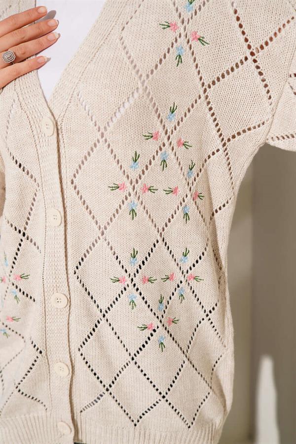 Floral Diamond Patterned Knit Cardigan Beige
