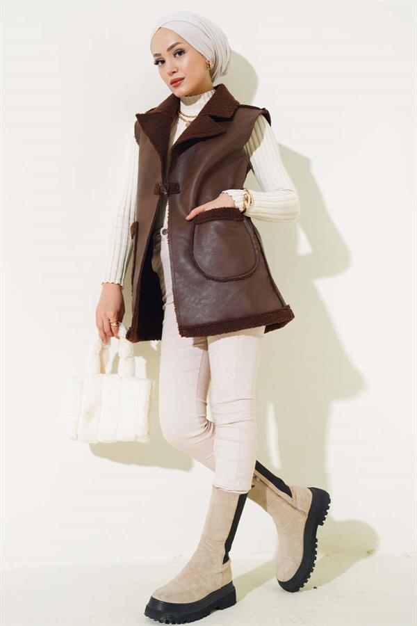 Double Pocket Furry Leather Vest Brown